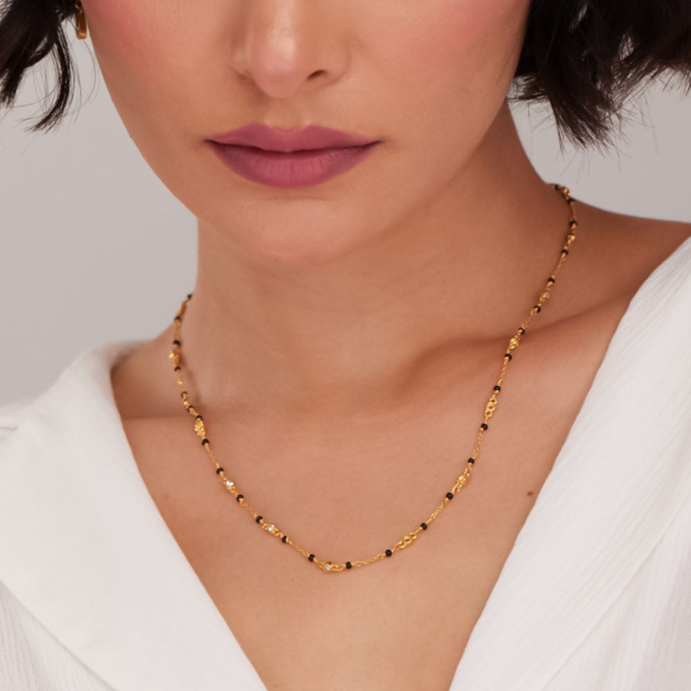 Savitri Diamond Chain Mangalsutra – PALMONAS