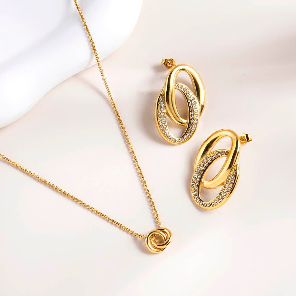 Interlock Gold Chain Necklace Elegant Interlinked Stud Earrings - Main Image