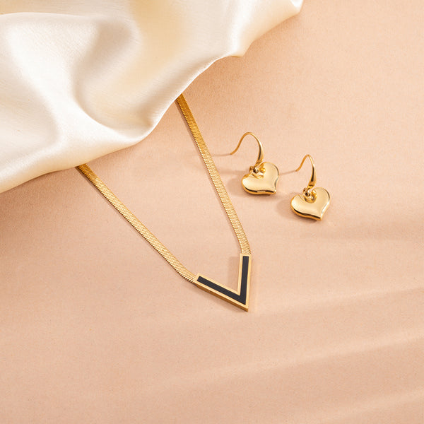 Black Vixen Necklace & Dangling Heart Earrings Combo Set