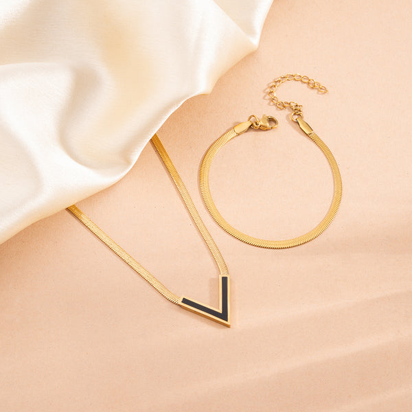 Black Vixen Necklace & Silk Chain Bracelet Combo Set