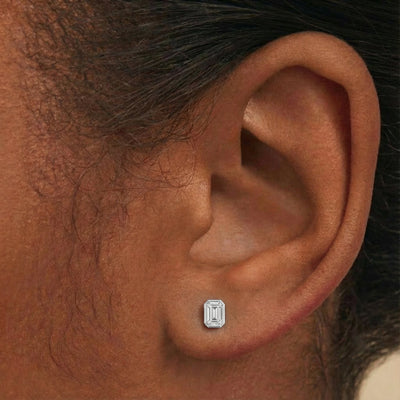 Linear Luxe 9KT Gold Lab Grown Diamond Stud Earring