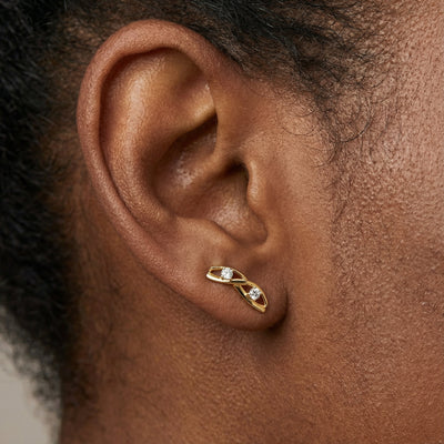 Contemporary Twist 9KT Gold Lab Grown Diamond Earring