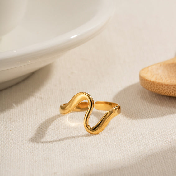 Stylish S Curve Ring