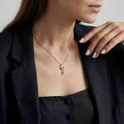 Swirling Pearl 9KT Gold Lab Grown Diamond Necklace