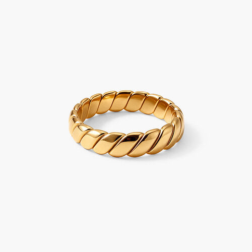Twisted Branch Ring