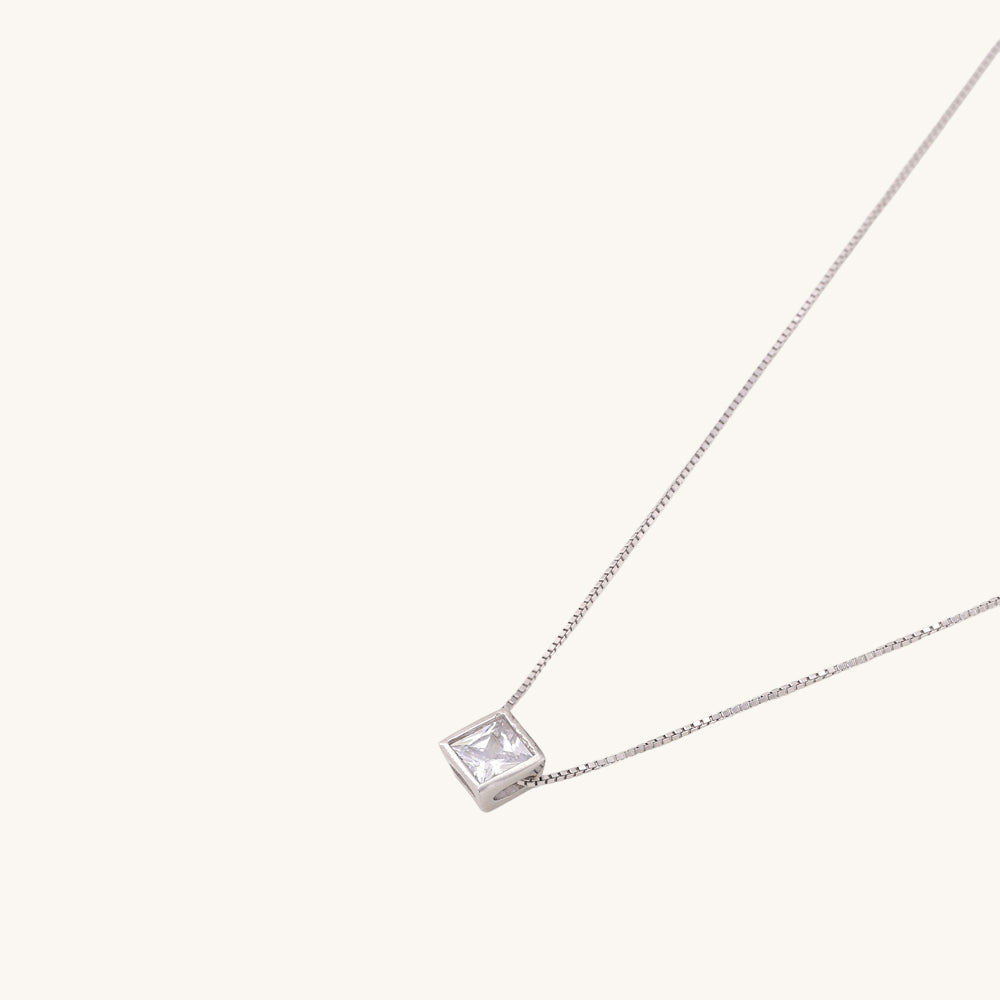 Elizabeth Square Necklace- 925 Silver from Palmonas