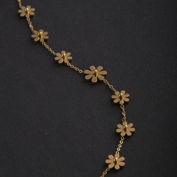 Floral Finesse Anklet