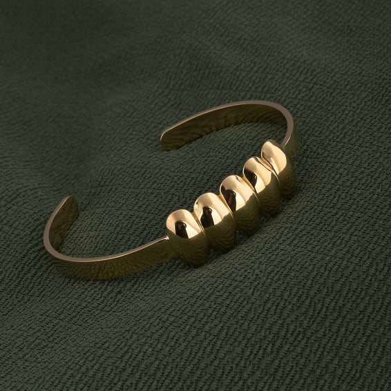 Golden Ribbed kada Bracelet