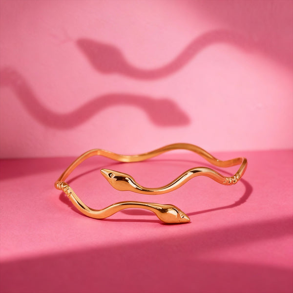 Minimalist Golden Ripple Snake Bracelet