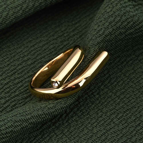 Sleek Gold Band Ring