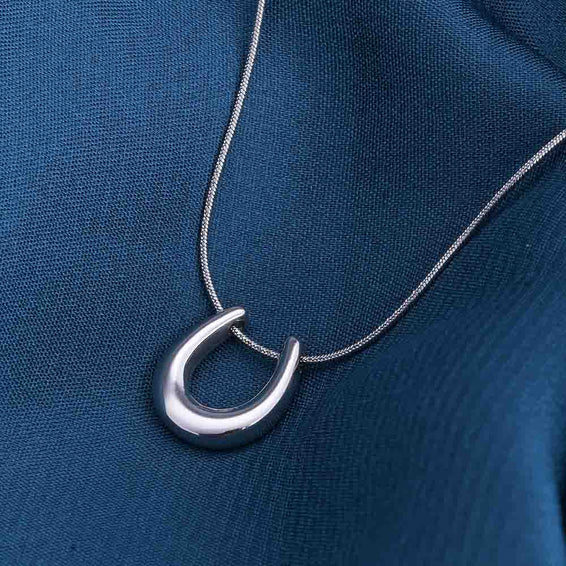 Minimal U Shaped Silver Necklace