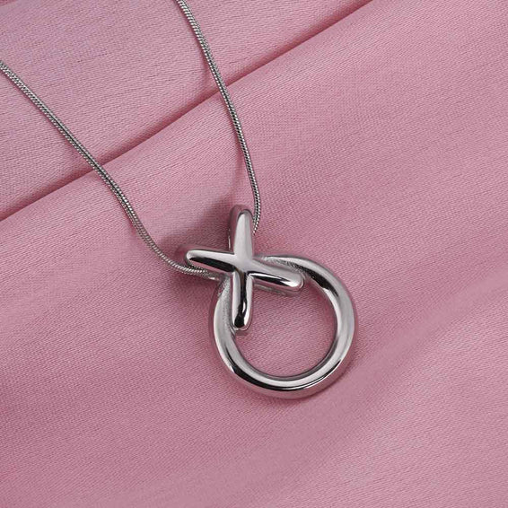 Minimalist XO Pendent Silver Necklace