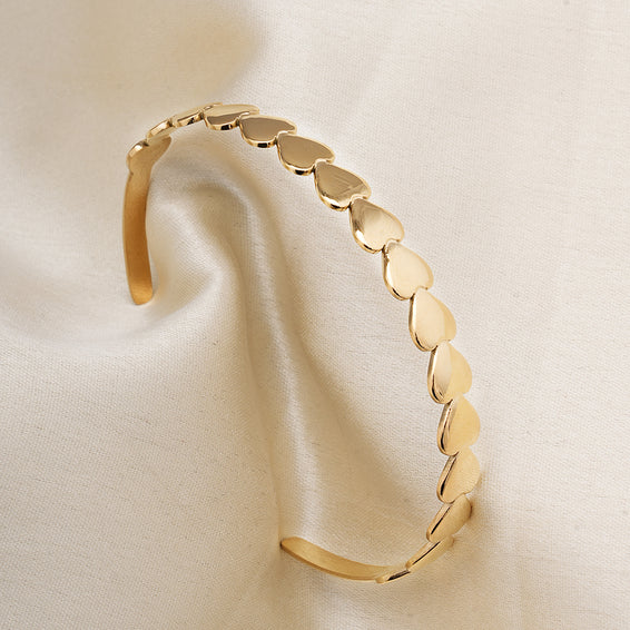 Minimalist Heart Bangle Bracelet