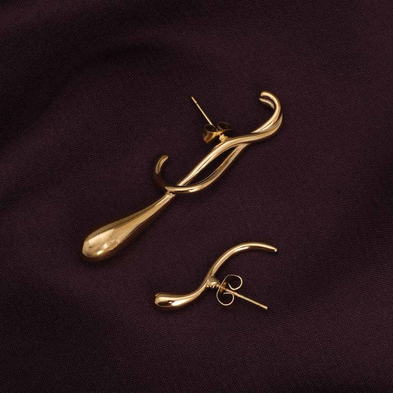 Dripping Fluid Gold Drop Earrings