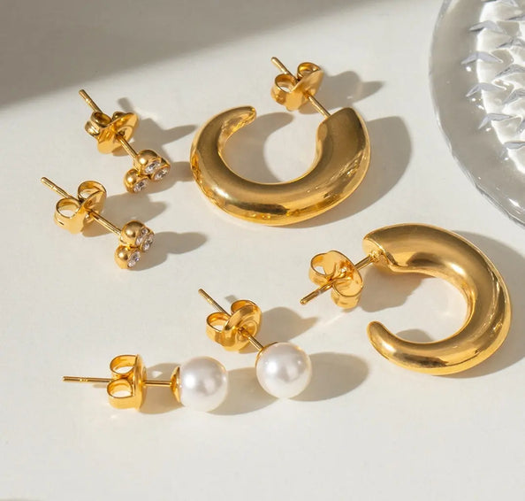 Minimalist Gold Earrings Set