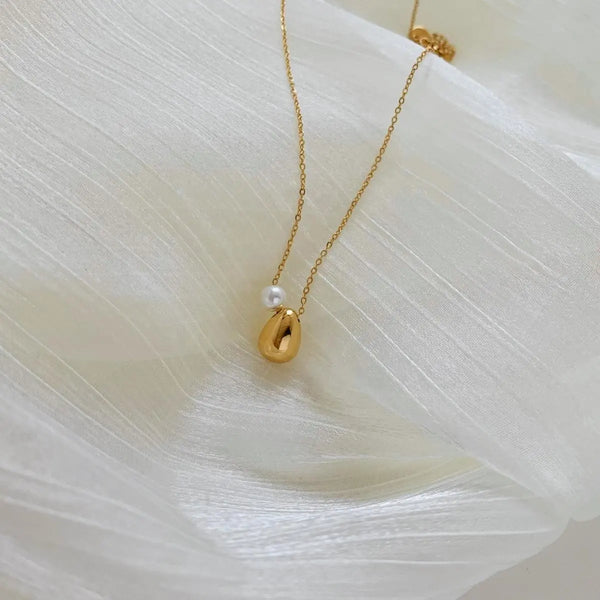 Gold Bean Necklace with Pearl