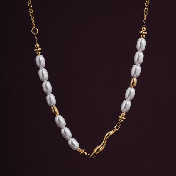 Natural Pearl Gold Necklace