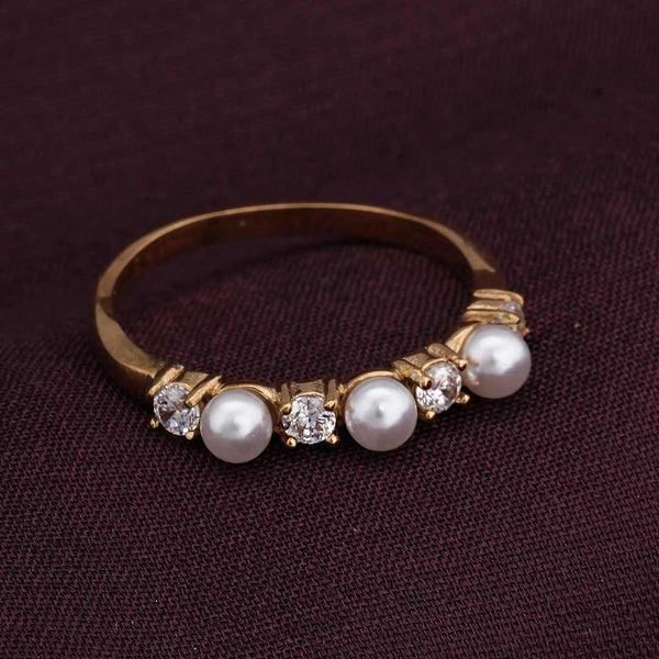 Geometric Pearl Gold Ring