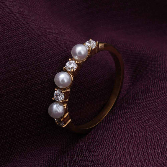 Geometric Pearl Gold Ring