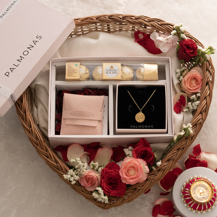 Shop Elizabeth Necklace Diwali Gift Box Palmonas-1