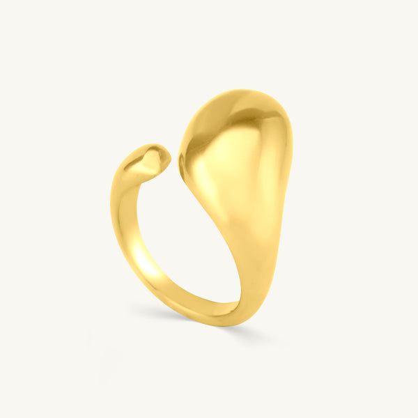 Golden Teardrop Sculpt Ring