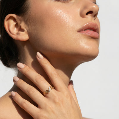 The Eternal Knot 9KT Lab Grown Diamond Promise Ring