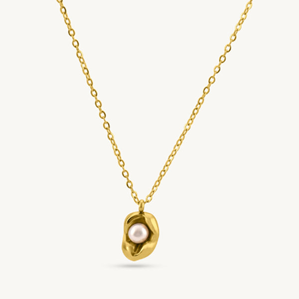 Golden Nest Pearl Necklace