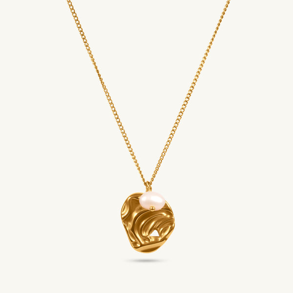 Etched Romance Medallion