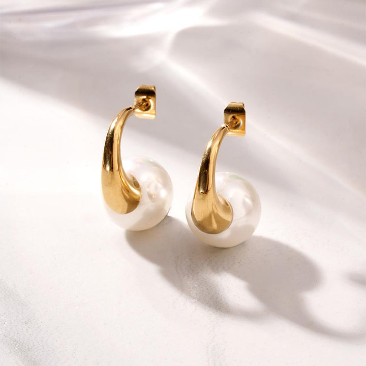 Curve Pearl Hoop Earrings-3