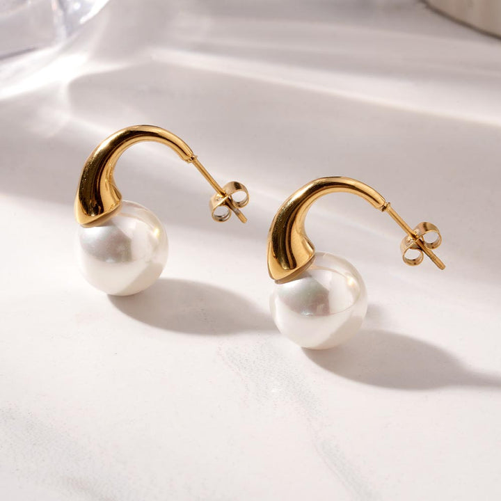 Curve Pearl Hoop Earrings-4