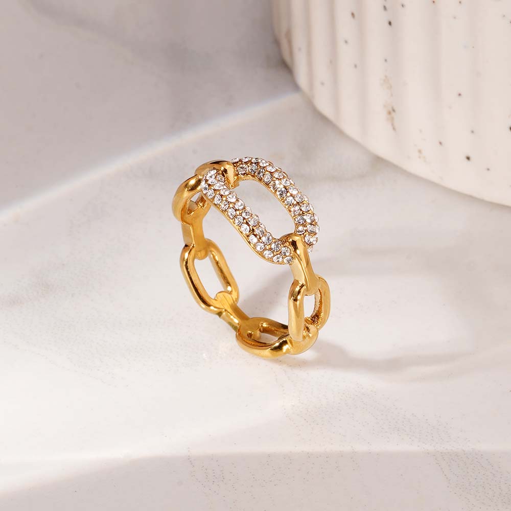 Dazzling Link Band Ring - view 4