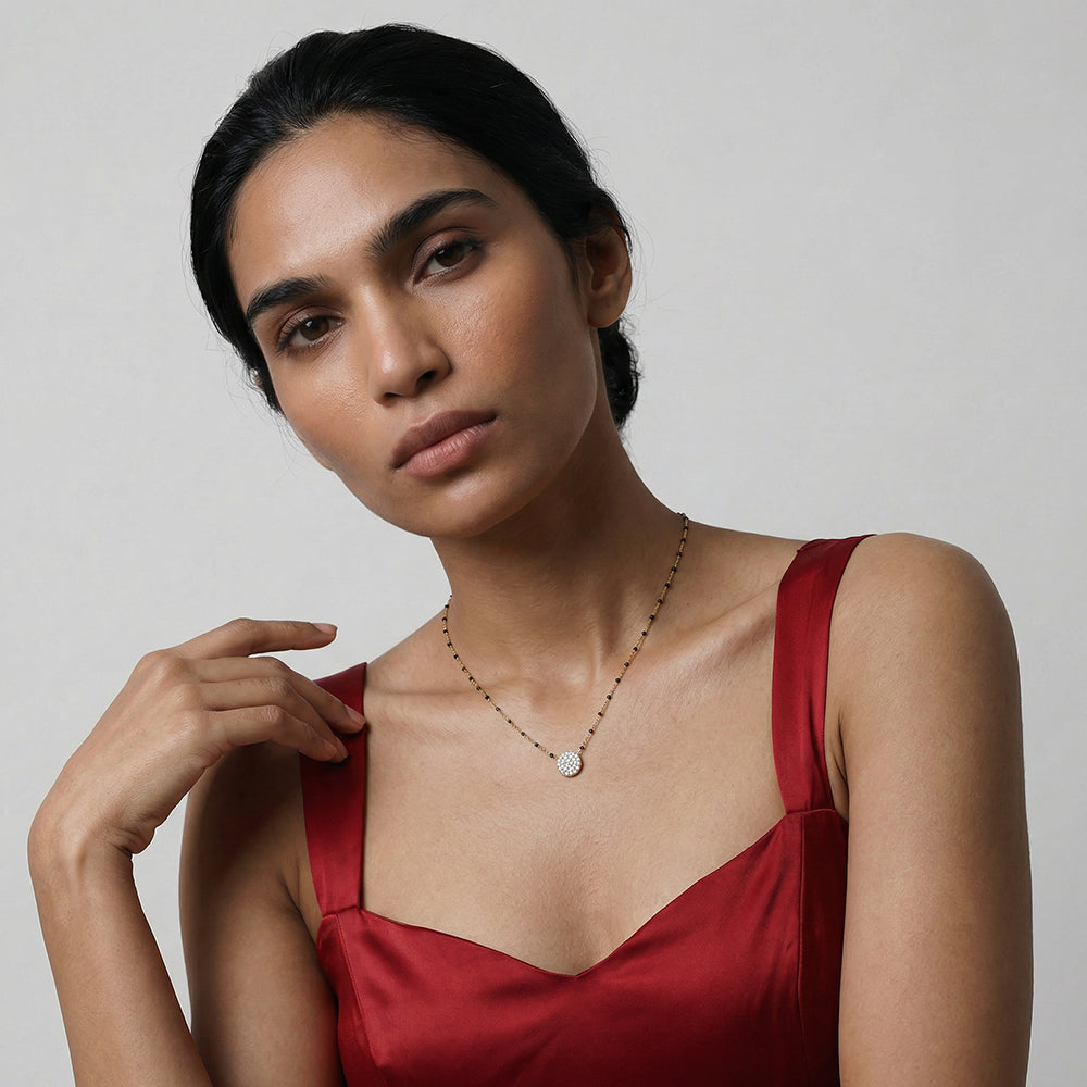 Crystal Disc Glow Demifine Mangalsutra – PALMONAS