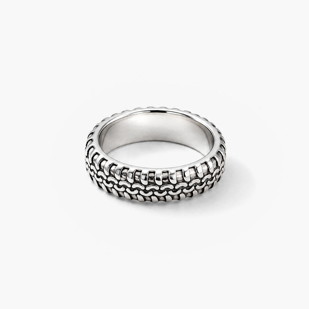 Chain Forge Textured Ring
