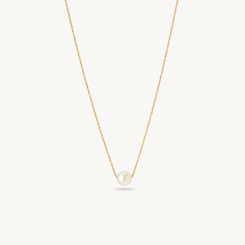 Lustre Minimal Pearl Necklace