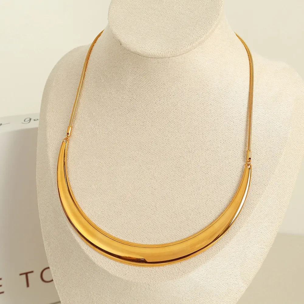 Clavicle Chain Arc Bar Choker Necklace - Main Image
