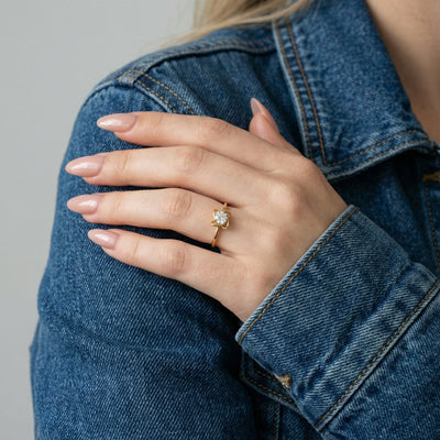 Etoile Cluster 9KT Gold Lab Grown Diamond Ring