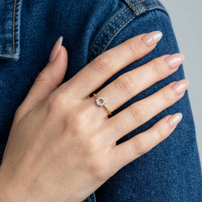 Circular 9KT Gold Lab Grown Diamond Ring