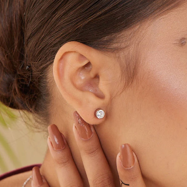 Classic Solitaire Stud Earrings- 925 Silver - Image 1