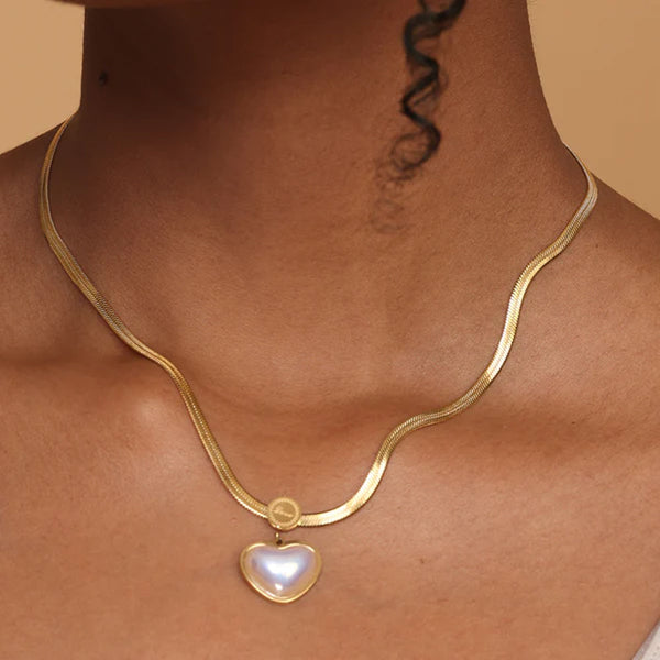 Snake Chain Love Pearl Necklace - Image 1