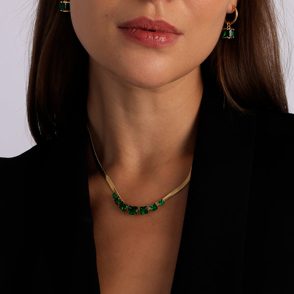 Green Emerald Stone Snake Chain Necklace - Image 1