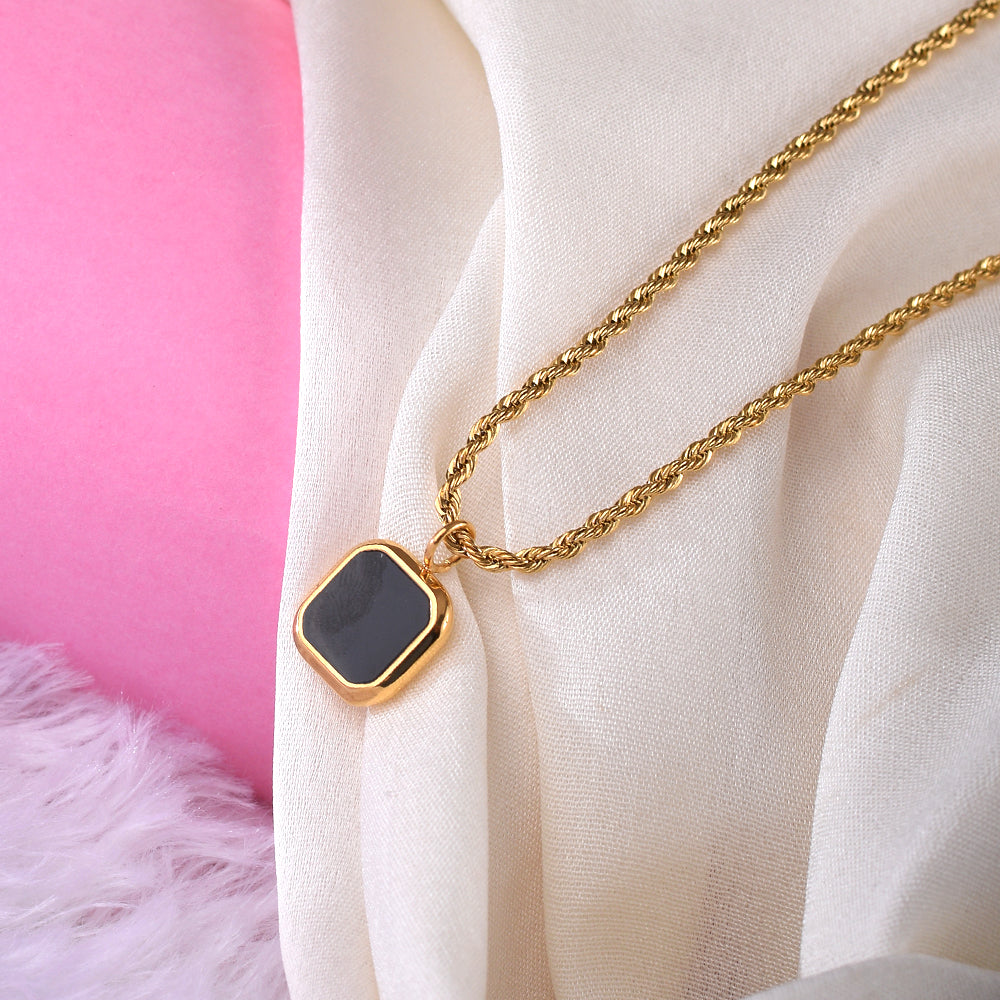 Buy Black Enamel Necklace- 18k Gold Plated – PALMONAS