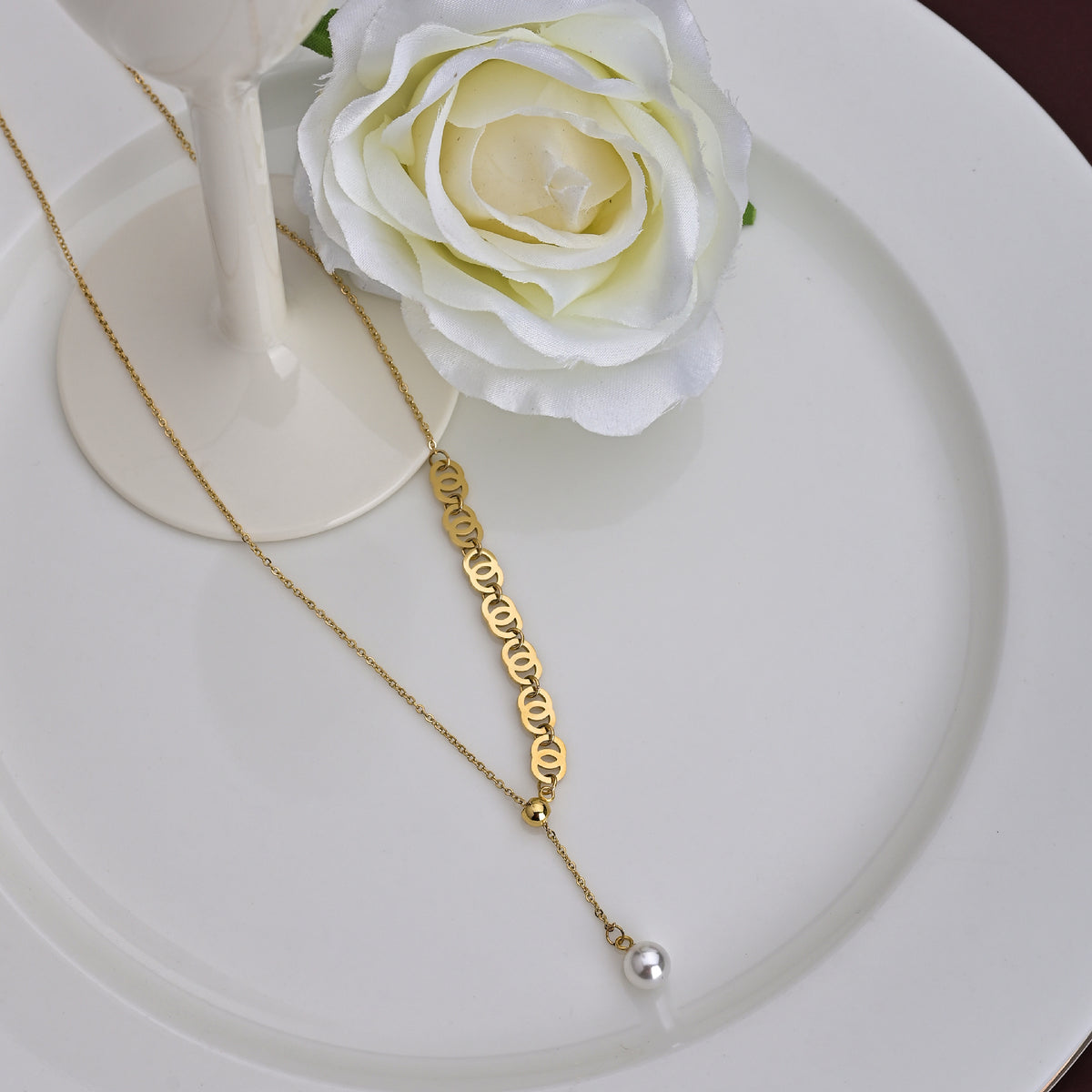 Double Round Geometric Dangling Pearl Necklace
