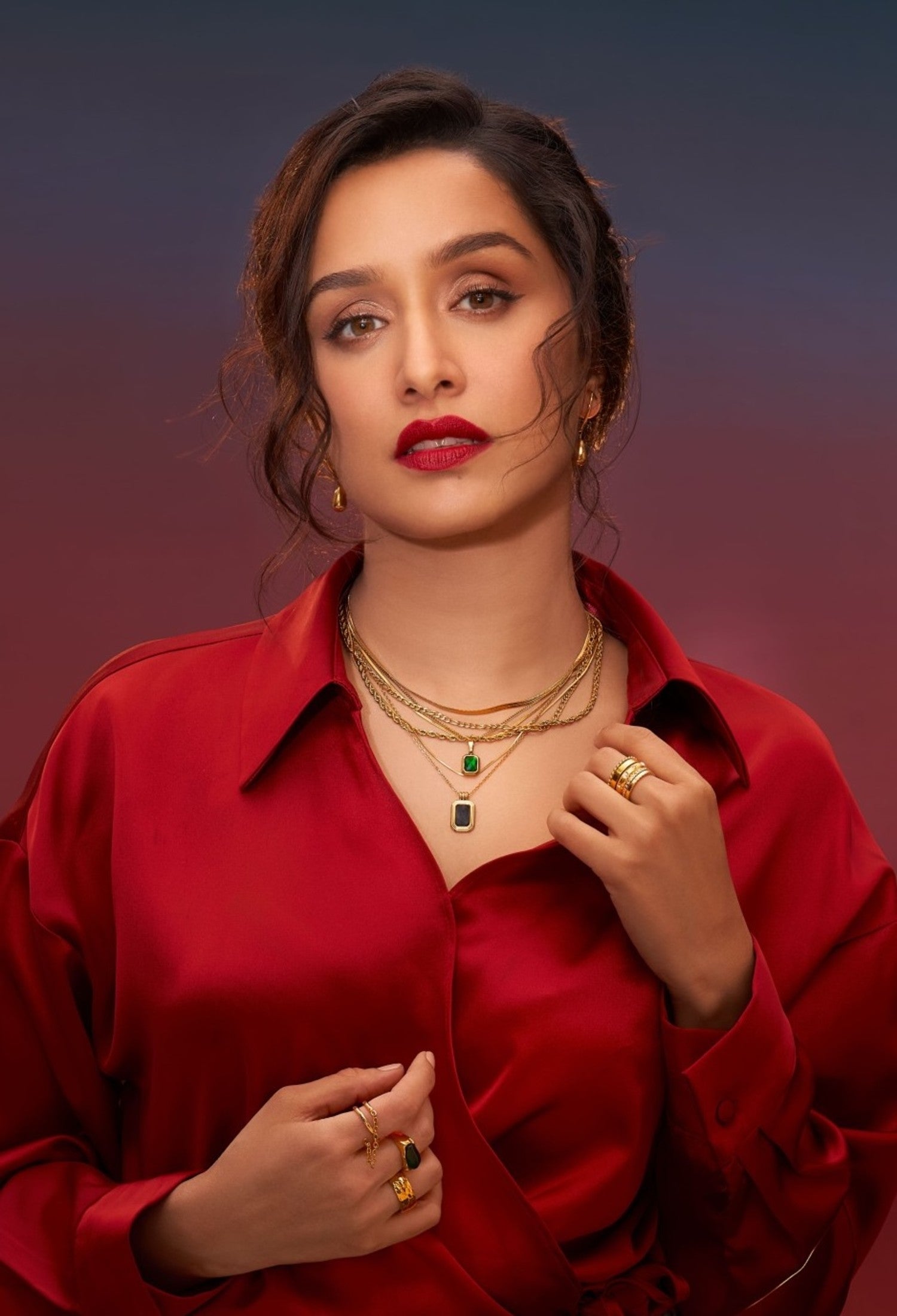 Shraddha Kapoor wearing the Emerald Icon Set